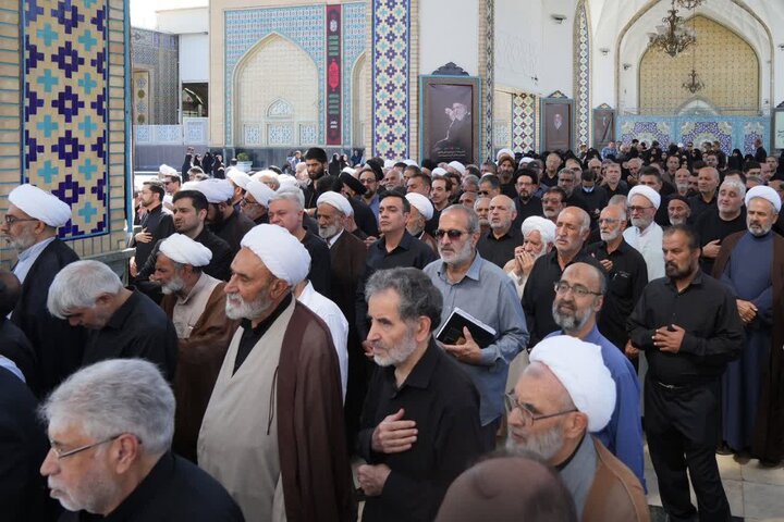 مراسم تشییع و اقامه نماز آیت الله علم الهدی بر پیکر حجج اسلام والمسلمین عبدالکریم عبداللهی نژاد و همسر مکرمه شان به همراه شیخ محمدرضا خلیلی یزدی و سید محمد نقیبی