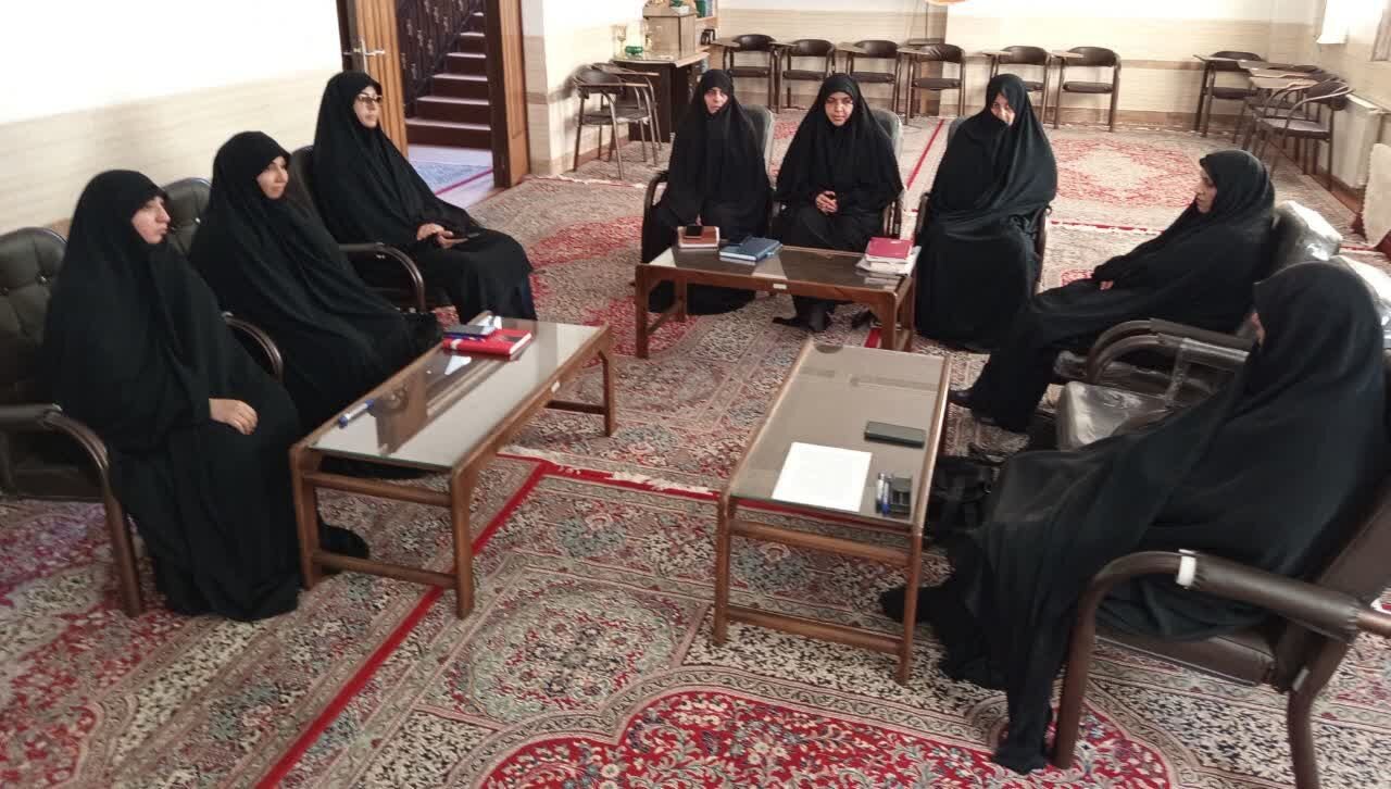 برگزاری کارگاه «تسهیل خبرنویسی با فناوریهای هوش مصنوعی» در مهریز برگزاری کارگاه «تسهیل خبرنویسی با فناوریهای هوش مصنوعی» در مهریز