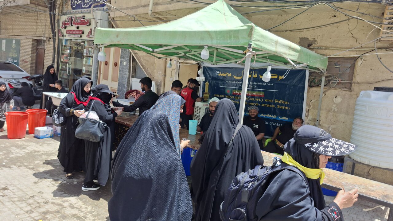 خدمترسانی طلاب بنگلادشی به زائران اربعین در عراق