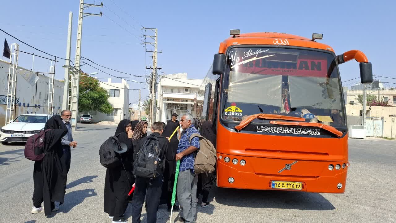 کاروان ۸۰ نفره «خادمان حسینی» از حرم مطهر امامزاده عبدالمهیمن (ع) عازم کربلای معلی شد