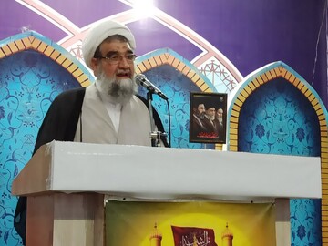 رهبر معظم انقلاب، الفبای مقاومت را به ملت ایران آموخت