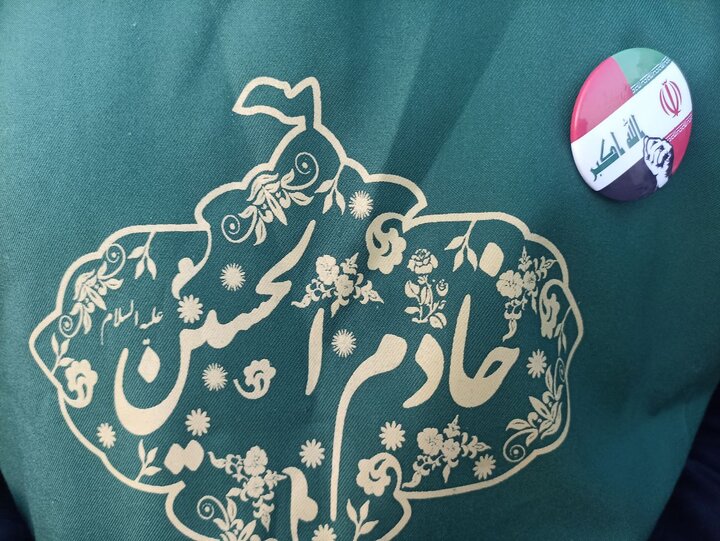 تصاویر / توزیع محصولات فرهنگی از سوی موکب بین‌المللی عبرات وابسته به معاونت بین‌الملل حوزه علمیه استان قزوین