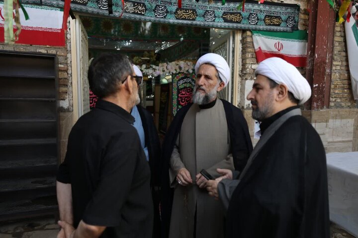 تصاویر /بازدید امام جمعه قزوین از مواکب اربعین حسینی