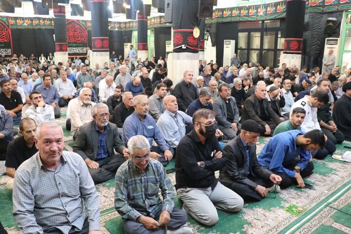 تصاویر/ اقامه نماز جمعه در قرچک