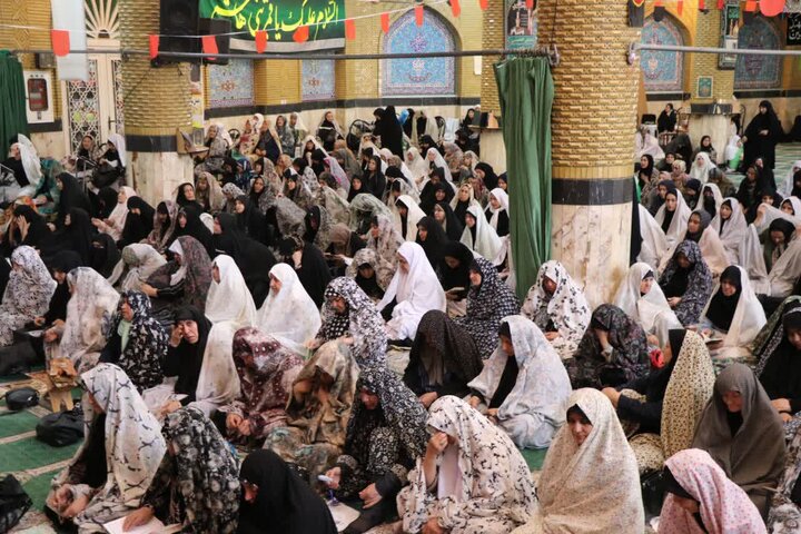 تصاویر/ اقامه نماز جمعه در قرچک
