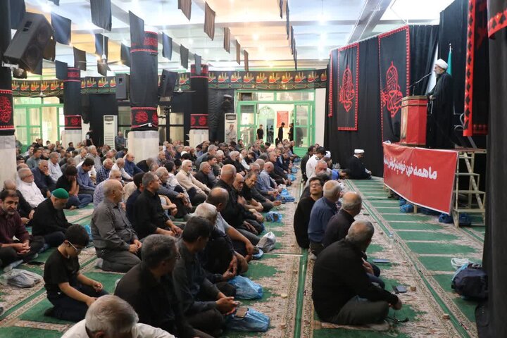 تصاویر/ اقامه نماز جمعه در قرچک