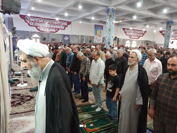 تصاویر/ نمازعبادی سیاسی جمعه کاشان