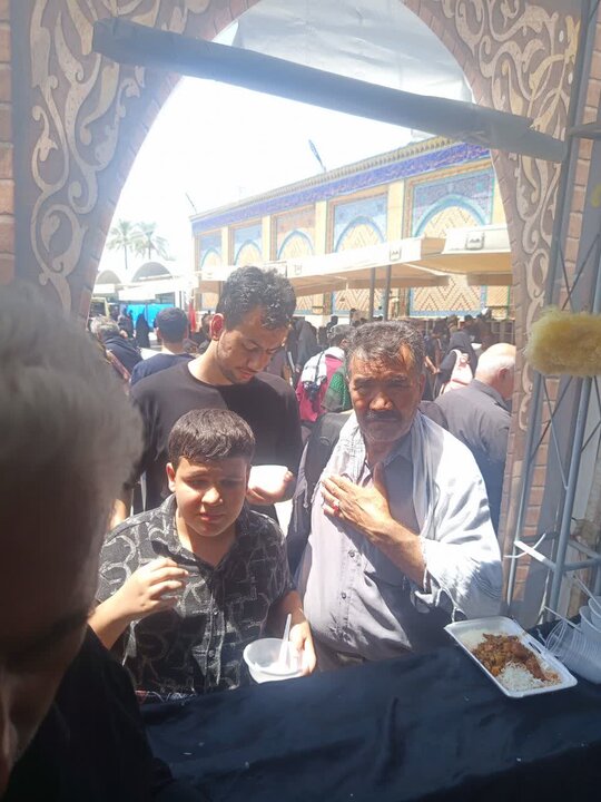 تصاویر /خدمت رسانی مواکب استان قزوین در مسیر نجف به کربلای معلی