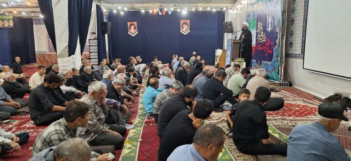 تصاویر / اقامه نماز جمعه در سراسر استان همدان
