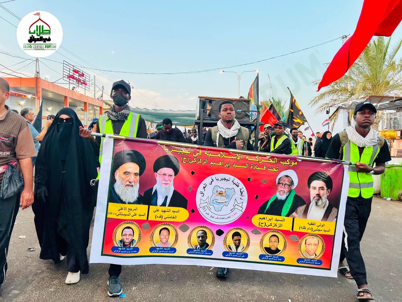 تداوم پیاده‌روی اربعین شاگردان شیخ زکزاکی در عراق؛ ورود به دومین روز حرکت از نجف به کربلا