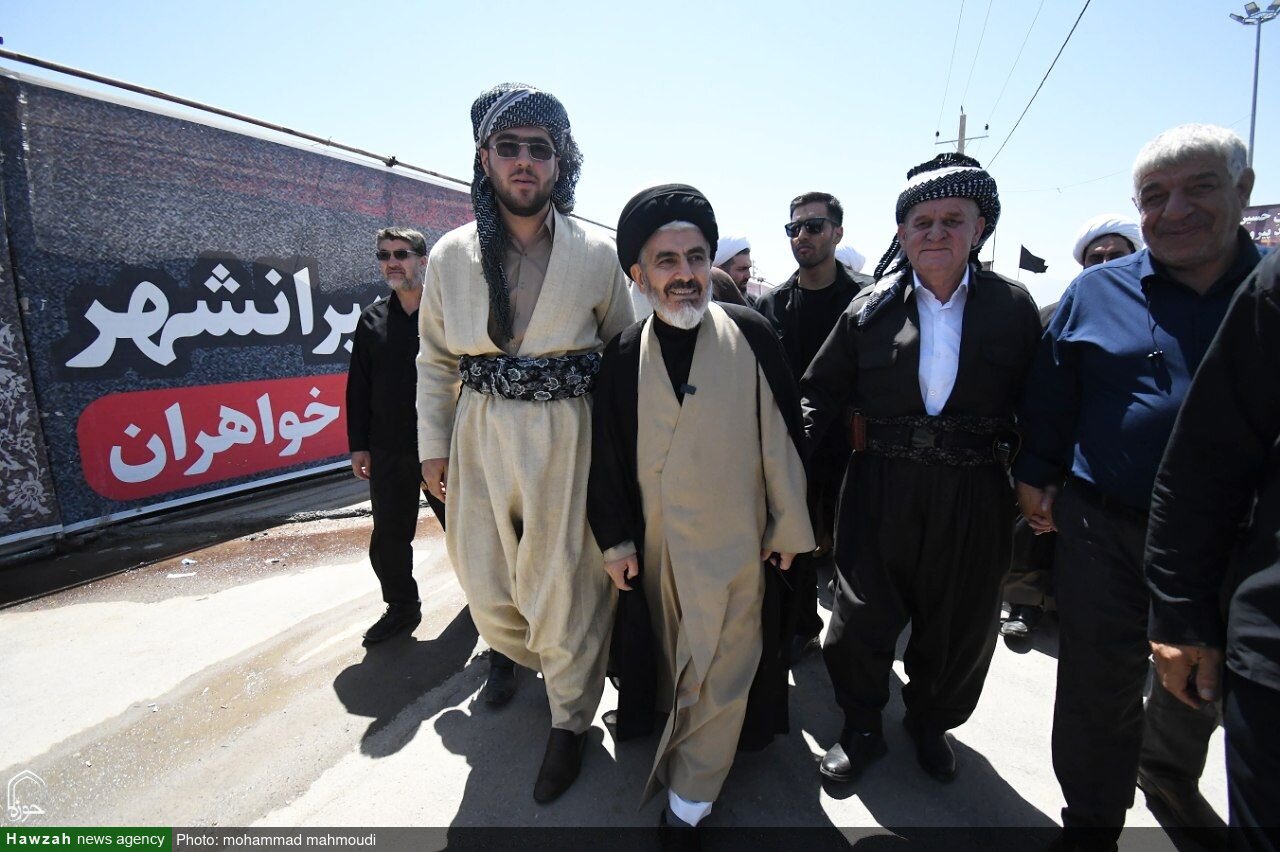 بازدید نماینده ولیفقیه در آذربایجانغربی از «موکب بزرگ اهلسنت» مستقر در مرز تمرچین بازدید نماینده ولیفقیه در آذربایجانغربی از «موکب بزرگ اهلسنت» مستقر در مرز تمرچین