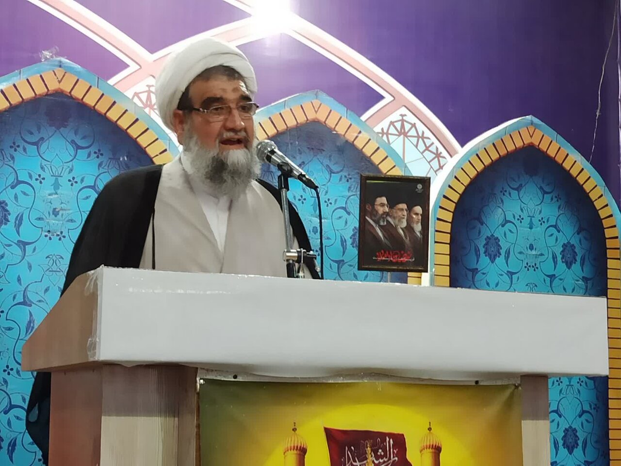 رهبر معظم انقلاب، الفبای مقاومت را به ملت ایران آموخت