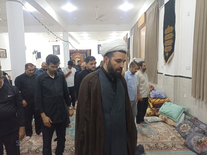 تصاویر /خدمت رسانی کادر حوزه علمیه استان قزوین در موکب حوزه علمیه قزوین عبرات در مسیر نجف به کربلا