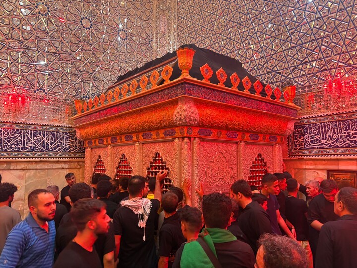 تصاویر/ حال و هوای زئران اربعین در کوفه