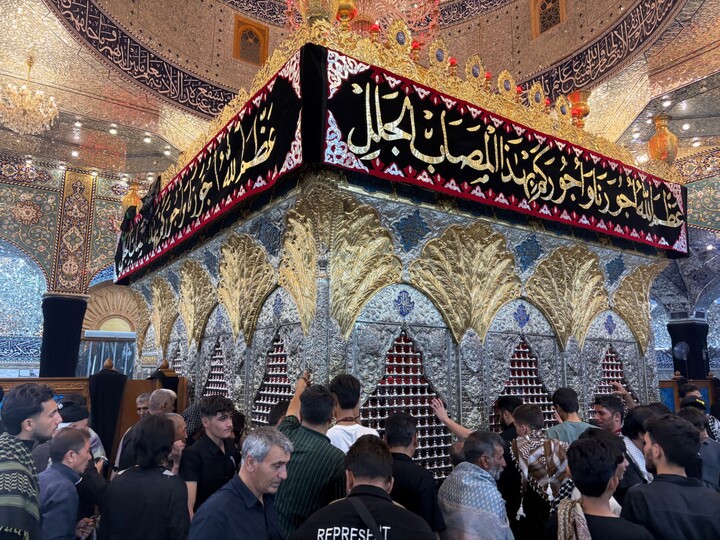 تصاویر/ حال و هوای زئران اربعین در کوفه