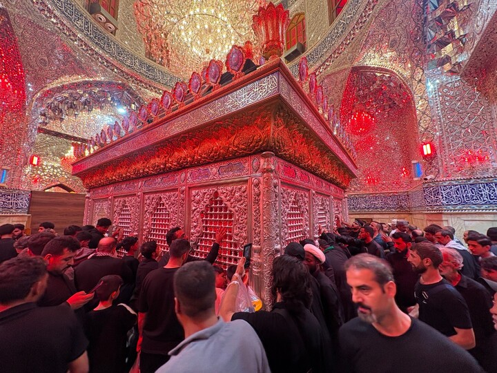 تصاویر/ حال و هوای زئران اربعین در کوفه