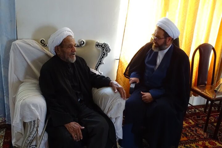تصاویر/ دیدار مدیر مرکز خدمات حوزه علمیه اردبیل با روحانیون معمر اردبیل