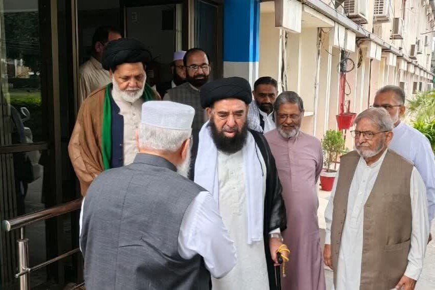 علامہ افتخار نقوی کی منصورہ آمد، مرحوم امیر العظیم کی وفات پر جماعت اسلامی کی قیادت سے اظہار تعزیت