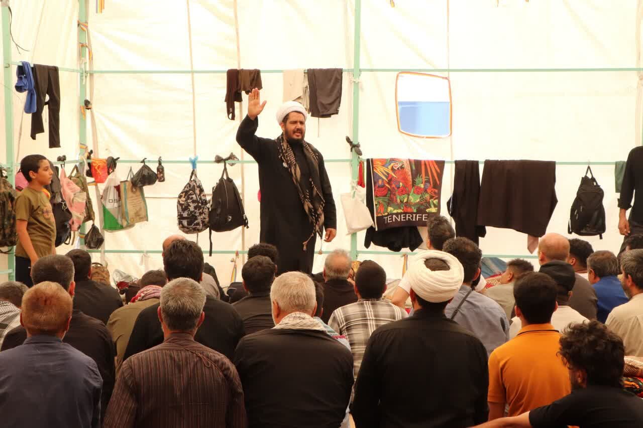 مبلغان گروه تبلیغی جهادی «شهید امام خامنه‌ای» در مسیر مشایه