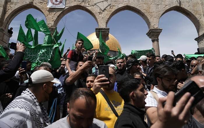 Hamas urges Muslims to frequent Aqsa Mosque to protect it against Israeli violations