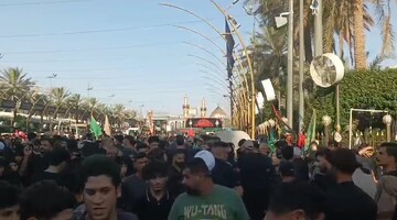 فیلم | سلام خبرنگار حوزه به نیابت از مخاطبین حوزه نیوز در بین‌الحرمین