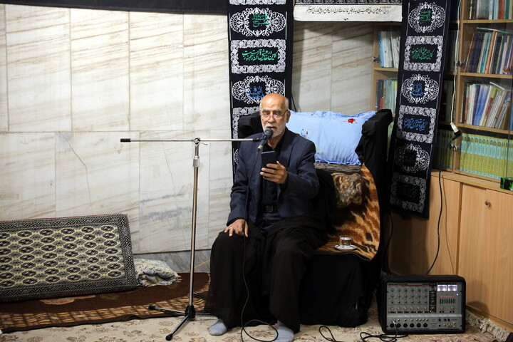 تصاویر/شب اول مراسم سوگواری اباعبدالله الحسین (ع) در بیت آیت الله مقتدایی