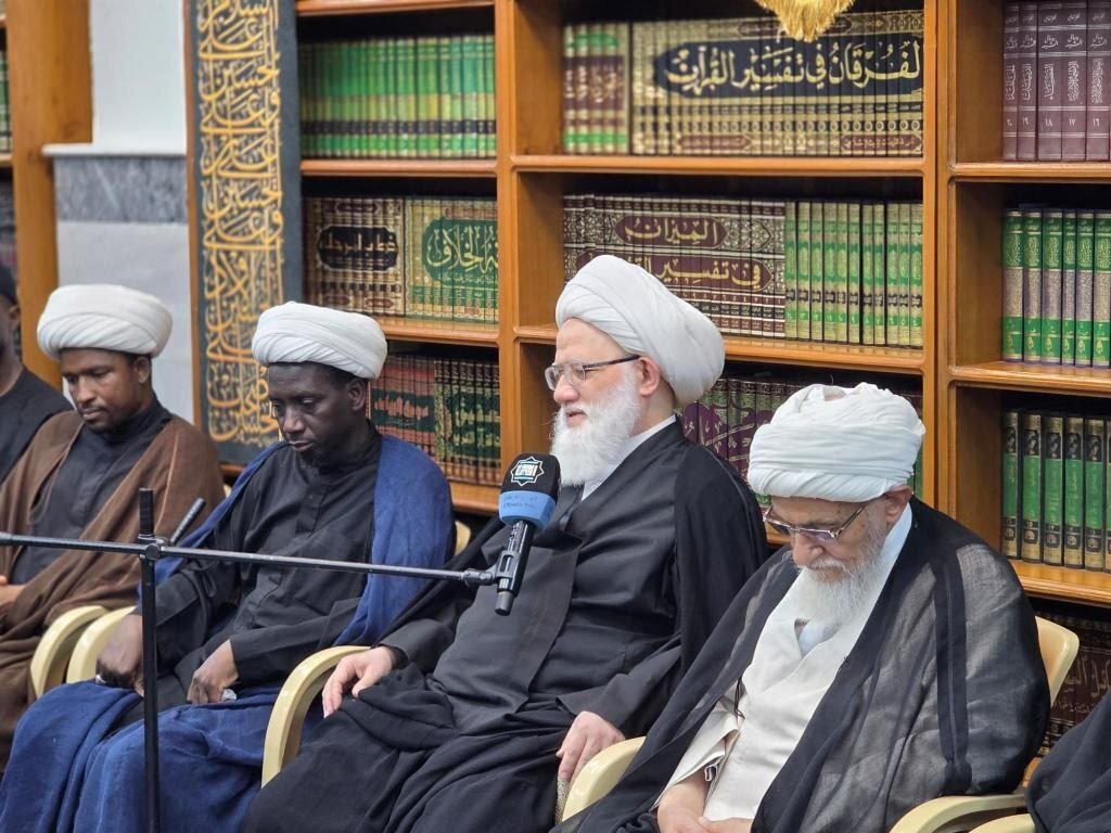 آية الله اليعقوبي: أفريقيا كانت الحاضنة الأولى للإسلام بعد مكة.. وعلى طلبة العلوم الدينية الأفارقة مسؤولية إيصال رسالة أهل البيت (عليهم السلام) إلى العالم