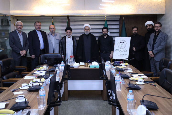 تصاویر/ رونمایی از نشان چهلمین کنفرانس بین المللی وحدت اسلامی