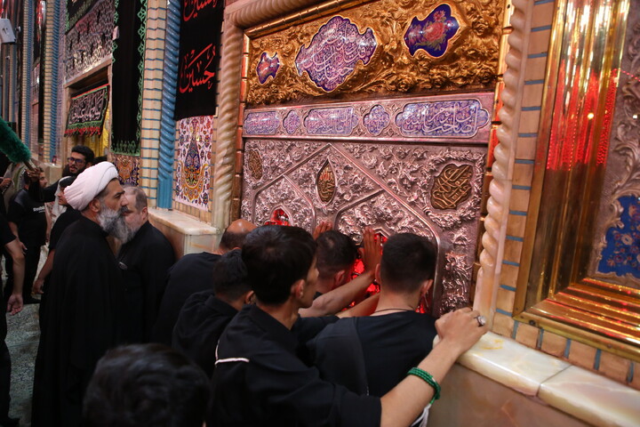 تصاویر/ حال و هوای حرم امام حسین(ع) در آستانه اربعین