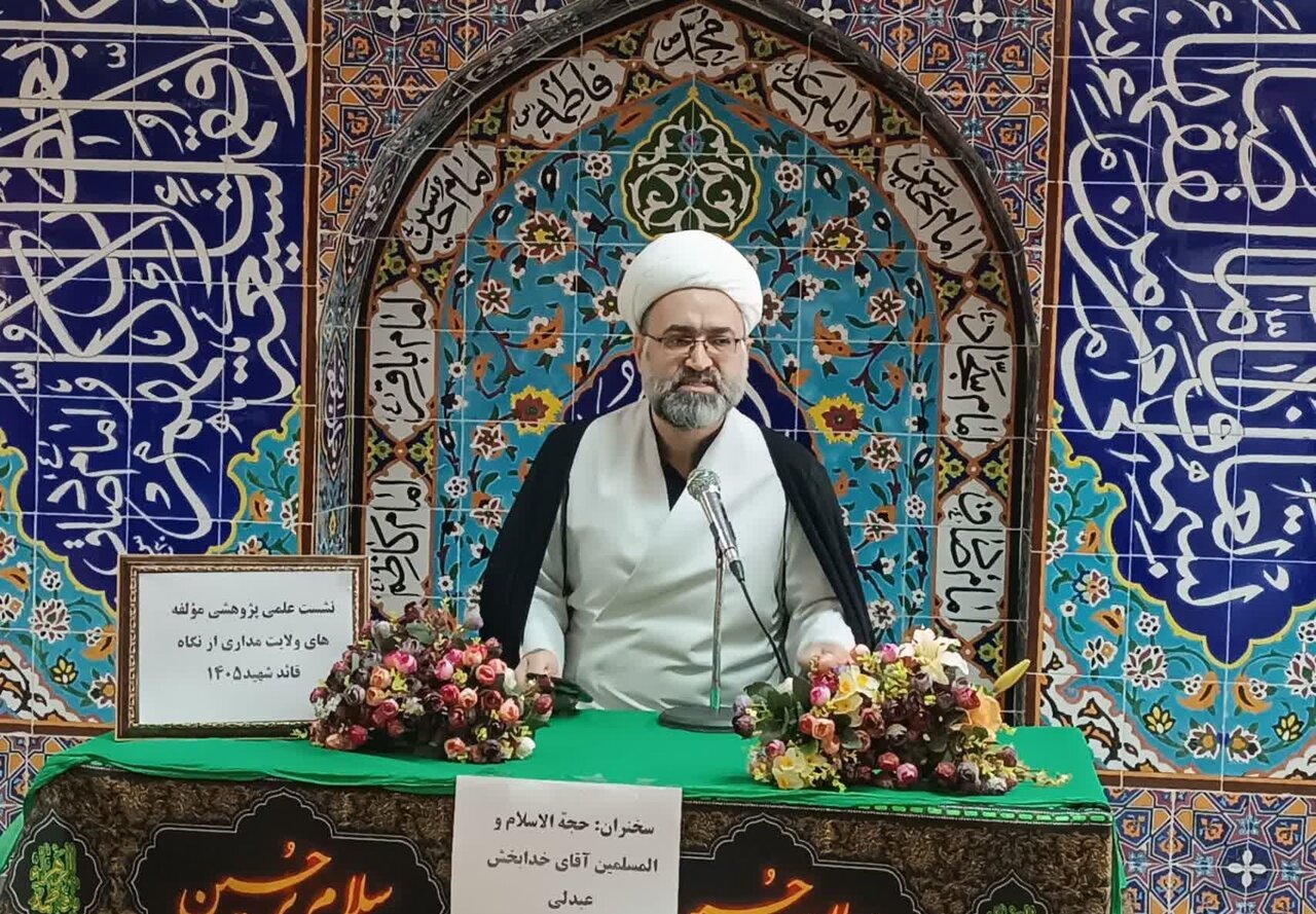 رسالت اصلی حوزه‌های علمیه در کلام رهبر شهید؛ تبیین نظام اجتماعی اسلام و مبارزه با سکولاریسم است