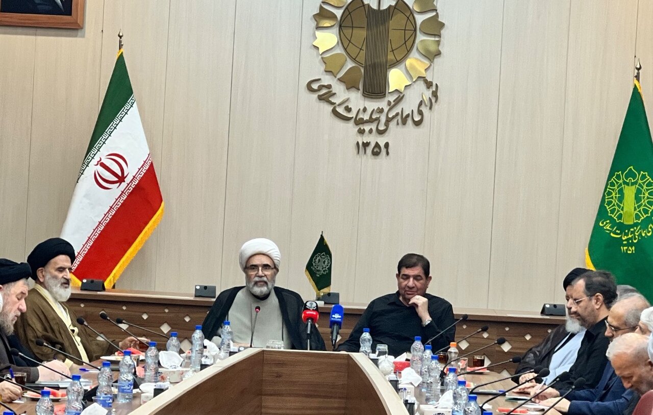 خون شهدا ملت ایران را در برابر دشمن آمریکایی صهیونی مقاوم‌ و متحدتر کرد
