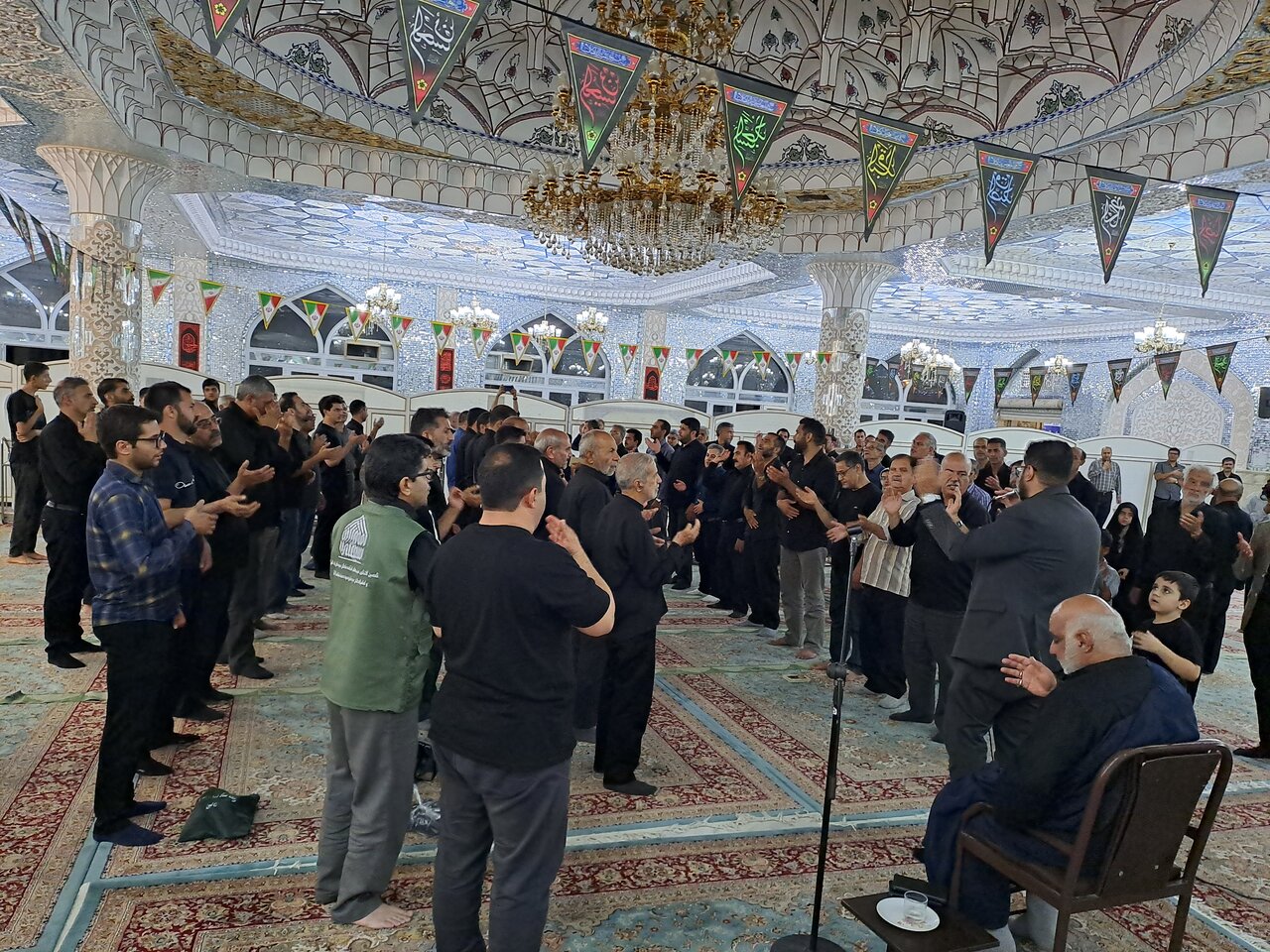 تصاویر/ برگزاری مراسم عزاداری شب اربعین حسینی در نائین
