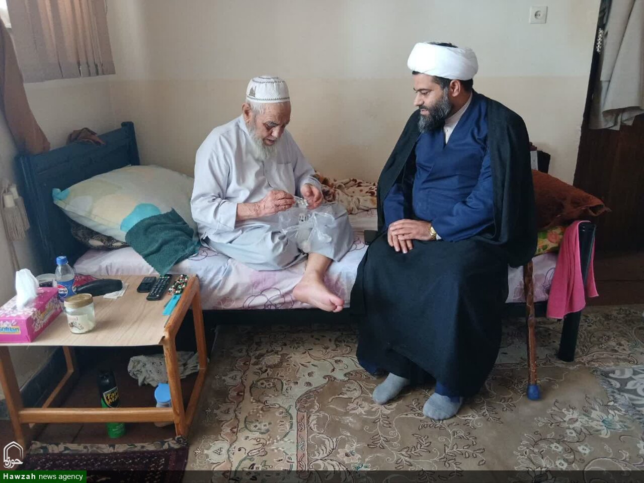 تصاویر / دیدار مدیر کل مرکز خدمات حوزه های علمیه استان گلستان با معمرین و خانواده روحانیون مرحوم