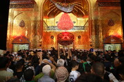L’atmosfera del santuario di Abu al-Fadl al-Abbas nella notte dell’Arbain dell'Imam Husayn