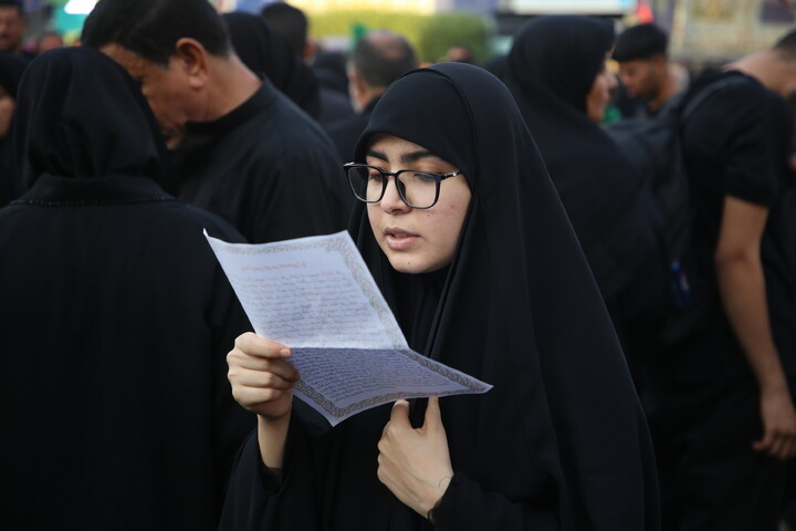 تصاویر/ قرائت زیارت اربعین در کربلا