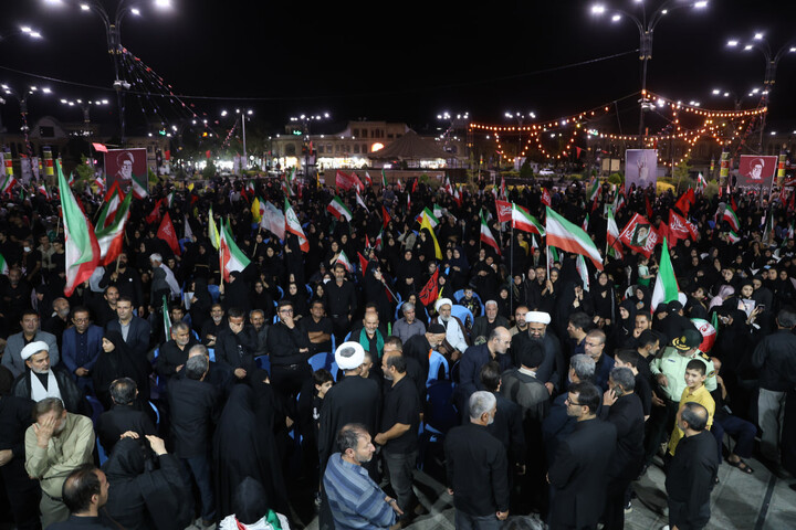 تصاویر/ آیین وداع با پیکر مطهر شهید درهم فروش در همدان
