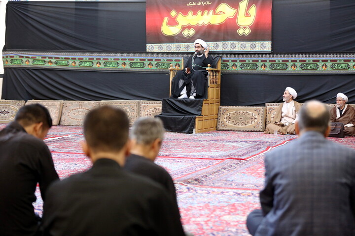 تصاویر/ مراسم عزاداری اربعین حسینی در بیت آیت‌الله العظمی مکارم شیرازی