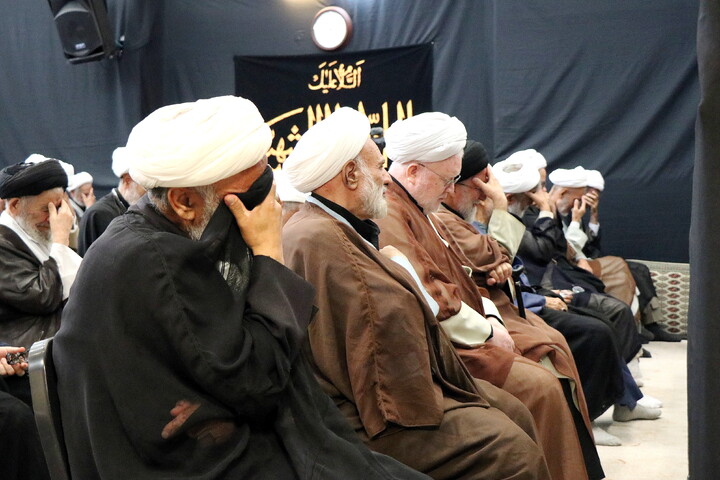 تصاویر/ مراسم عزاداری اربعین حسینی در بیت آیت‌الله العظمی نوری‌همدانی