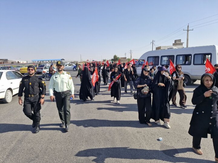 تصاویر /مراسم دلدادگان اربعین حسینی در شهرستان بویین زهرا