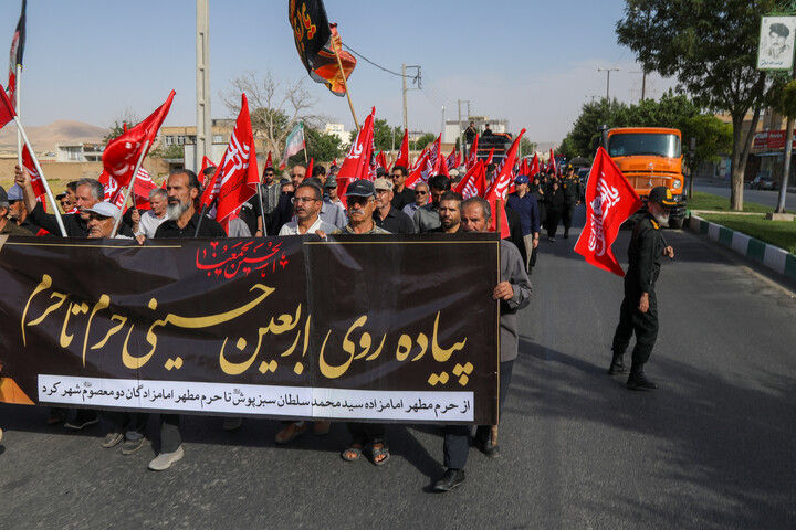 کاروان جاماندگان اربعین حسینی در شهرکرد