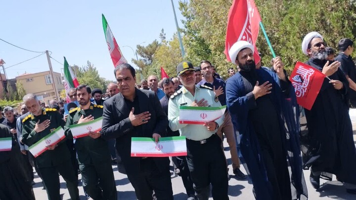 تصاویر/ پیاده روی جاماندگان اربعین در استان کرمان
