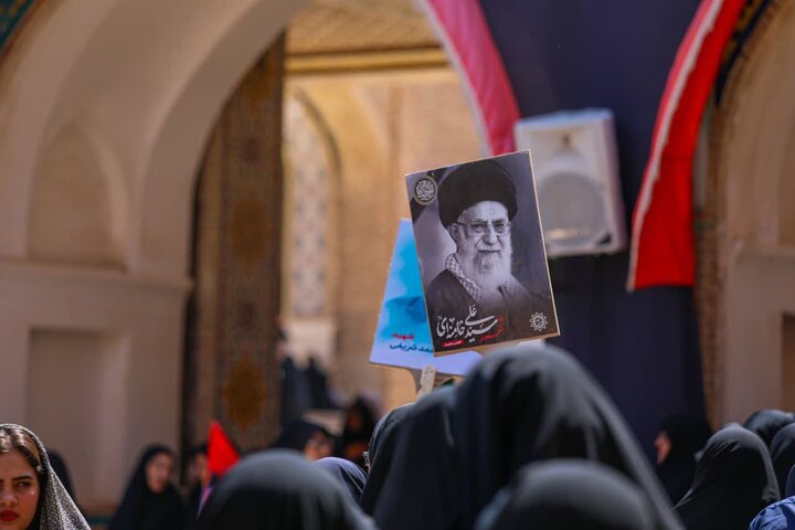 تصاویر/همایش باشکوه جاماندگان اربعین حسینی در اردهال کاشان