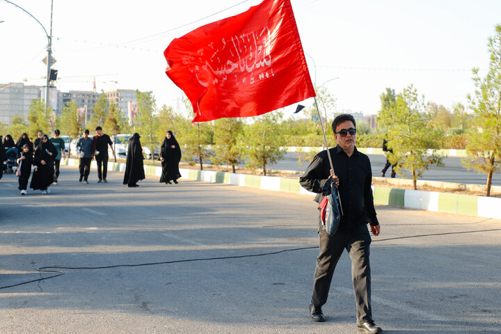 پیاده روی دلدادگان اربعین حسینی