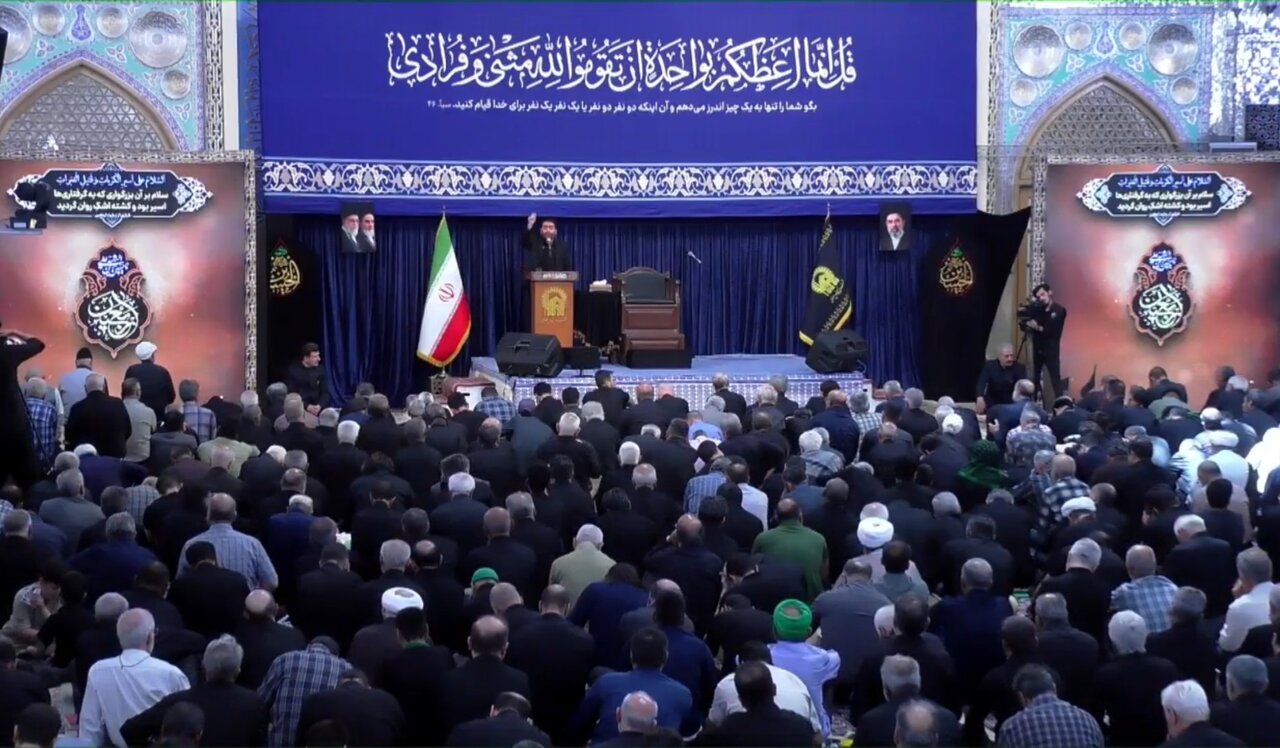 ویژه برنامه دلدادگان حسینی در روز اربعین حرم مطهر رضوی