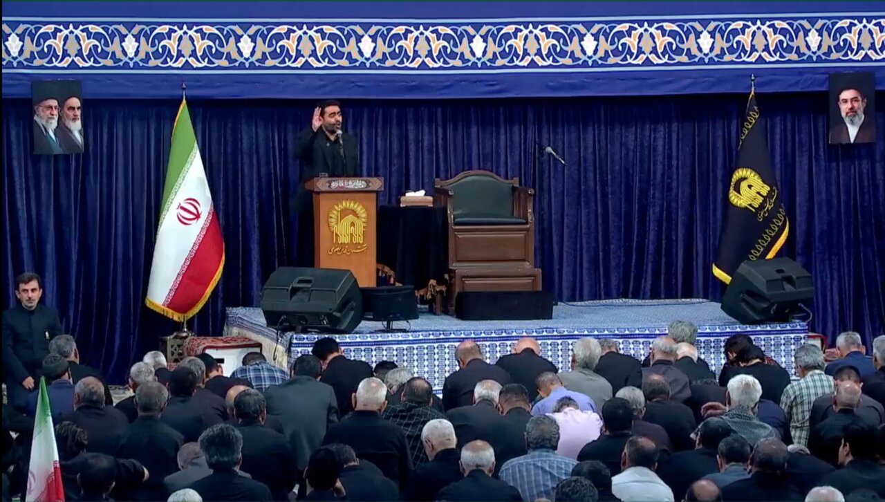 ویژه برنامه دلدادگان حسینی در روز اربعین حرم مطهر رضوی