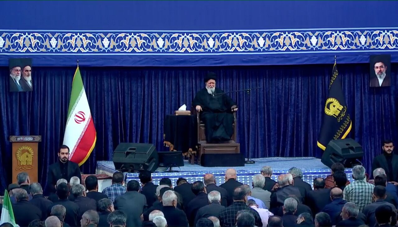 ویژه برنامه دلدادگان حسینی در روز اربعین حرم مطهر رضوی