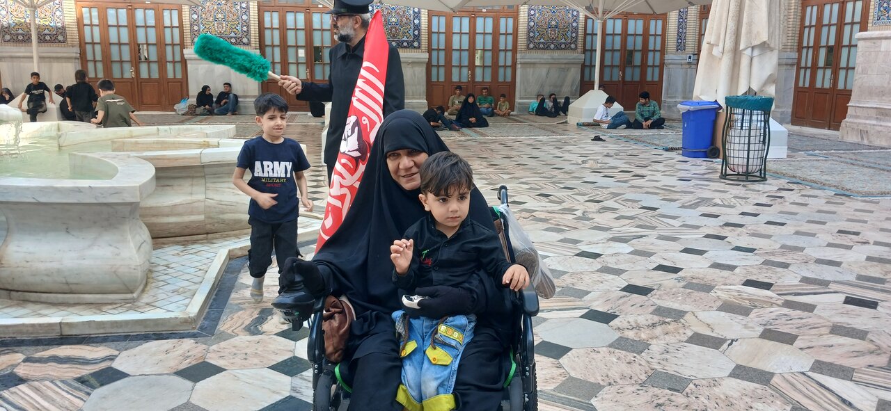 اربعین حسینی در حرم رضوی