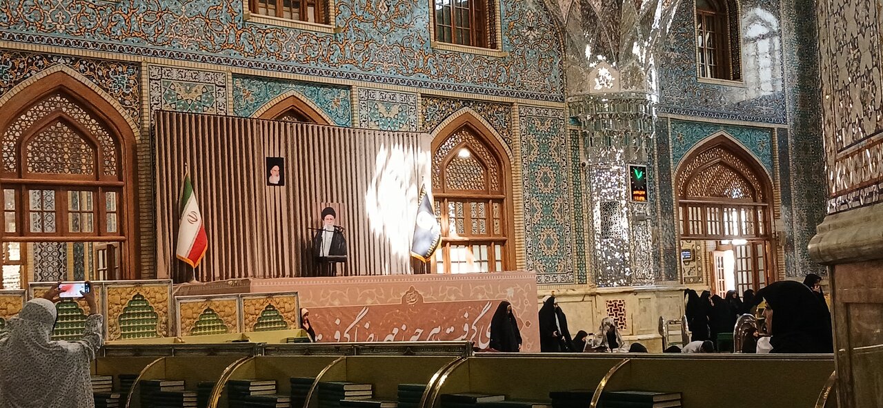 اربعین حسینی در حرم رضوی
