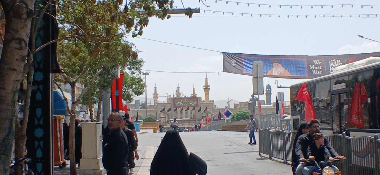 اربعین حسینی در حرم رضوی