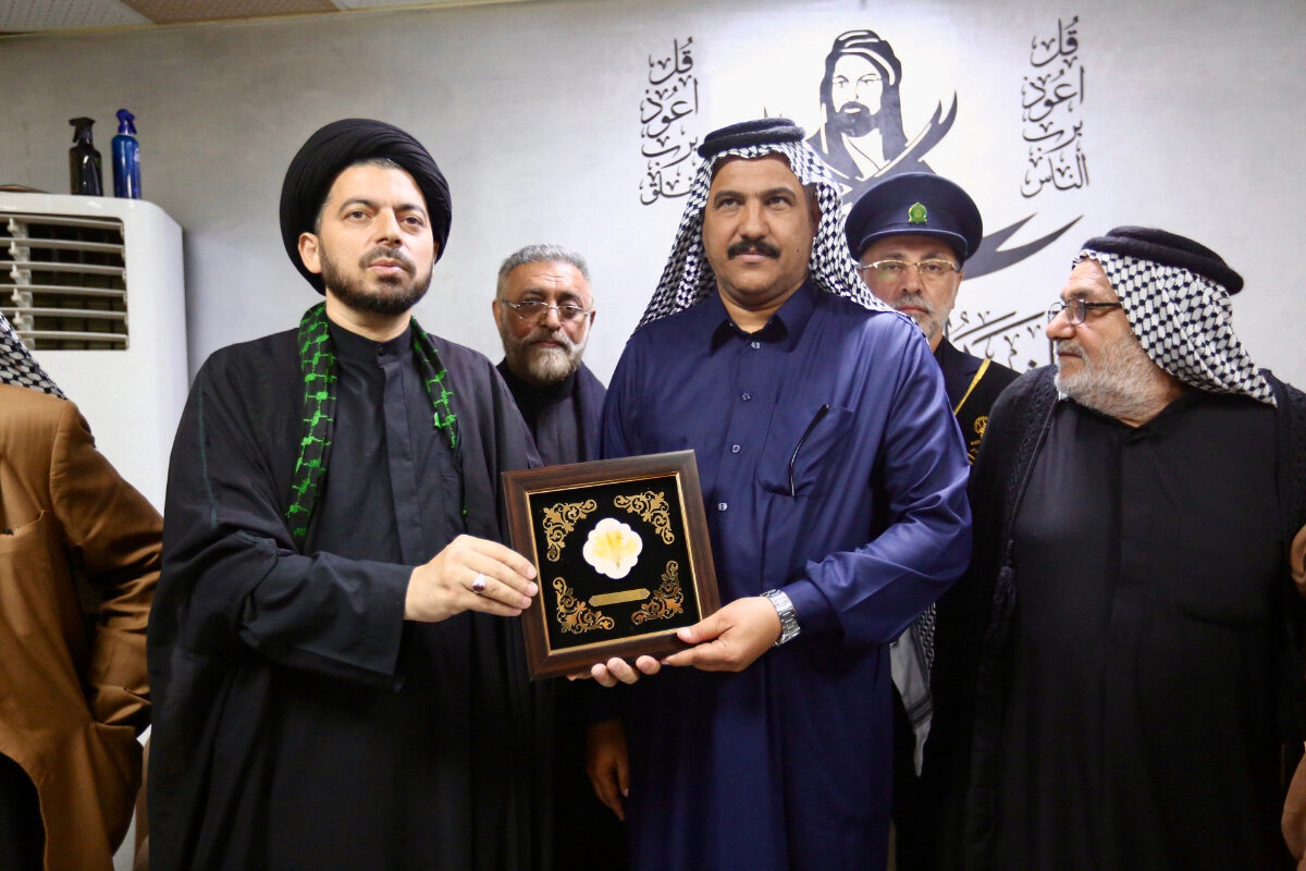 تقدیر خادمان آستان مقدس حضرت فاطمه معصومه(س) از عشایر عراقی
